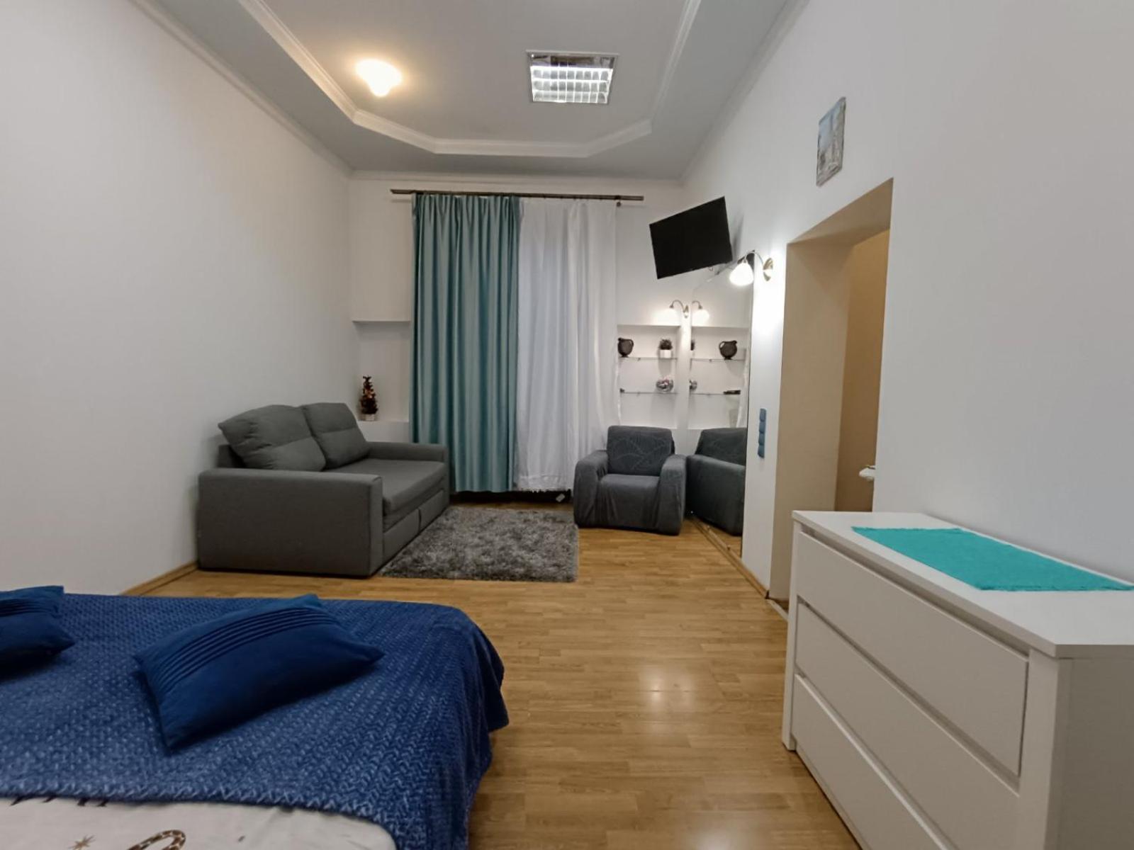 Apartments Anna Лвив Екстериор снимка