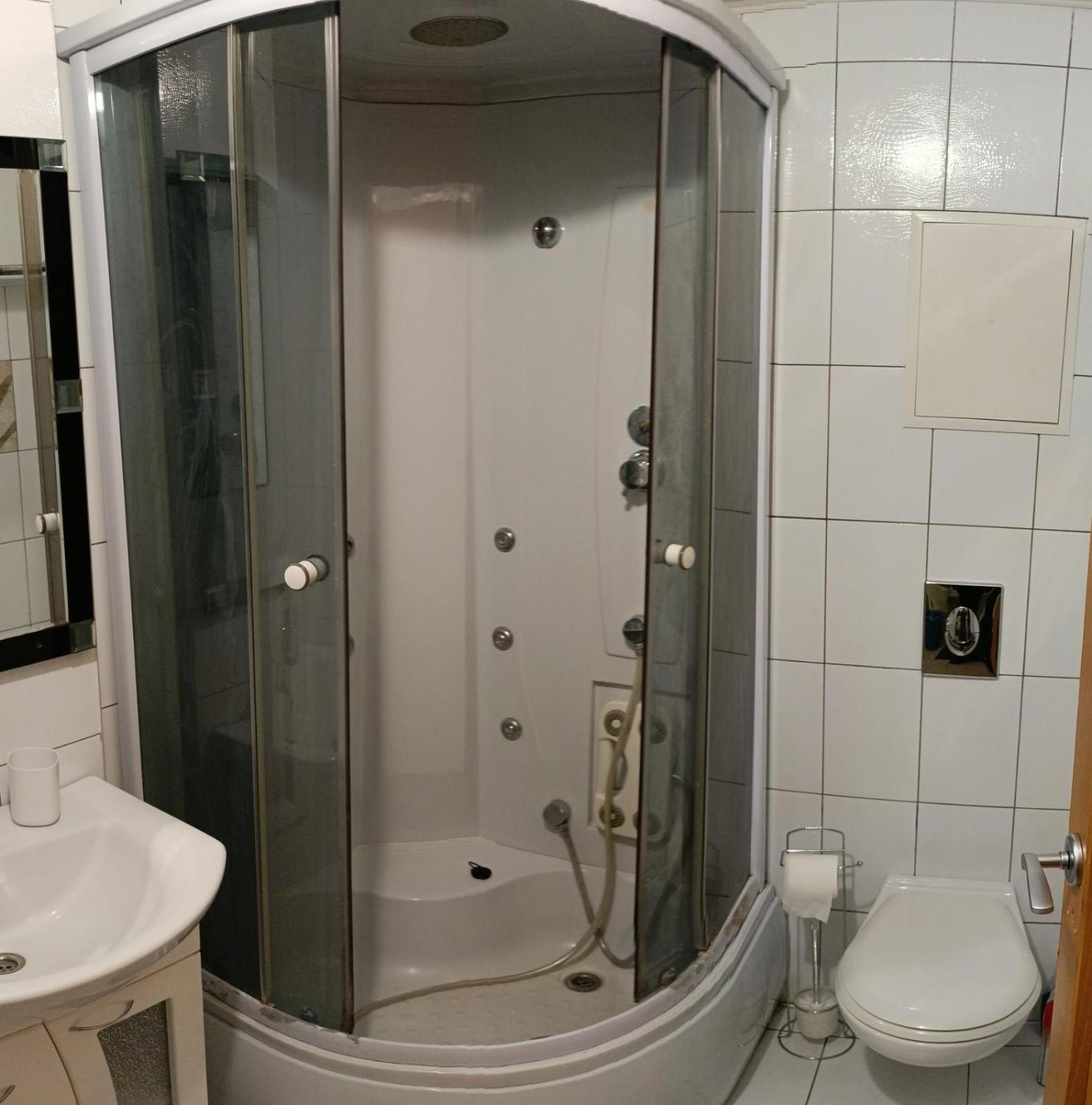 Apartments Anna Лвив Екстериор снимка